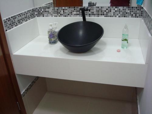 Lavabo superna no glass cuba apoio